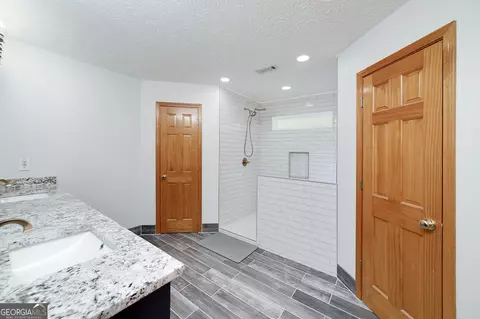 Bath - 437 Riverwalk, Mcdonough, GA 30252 photo 1 of 6