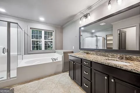 Bath - 118 Sutton Ln, Pooler, GA 31322 photo 1 of 4