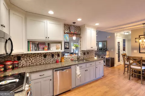 Kitchen - 1260 Kilpatrick Ln, Bethlehem, GA 30620 photo 4 of 5