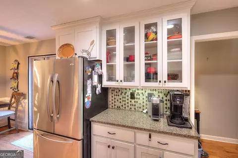 Kitchen - 1260 Kilpatrick Ln, Bethlehem, GA 30620 photo 3 of 5