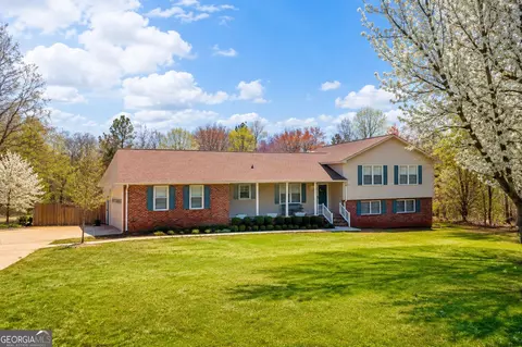 80 Riverbend Cir, Royston, GA 30662