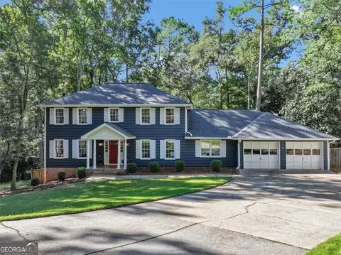 165 Ridge Point Close, Roswell, GA 30076