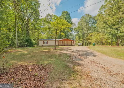 Exterior - 594 Neal Rd, Commerce, GA 30530 photo 2 of 8