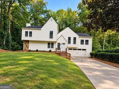 2570 Rocky Springs Dr, Marietta, GA 30062