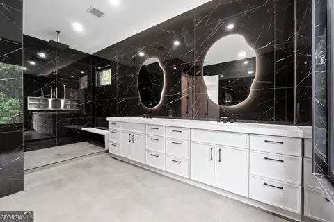 Bath - 1563 Whitley Rd, Dacula, GA 30019 photo 2 of 8