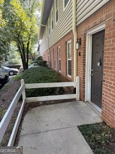 7750 Roswell Rd #8C, Sandy Springs, GA 30350