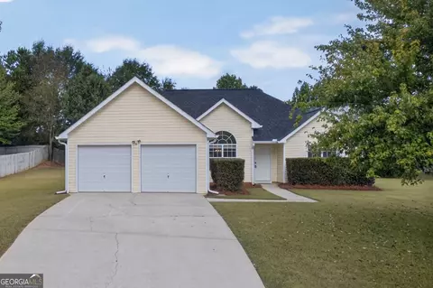 4135 Green Field Dr, Douglasville, GA 30135