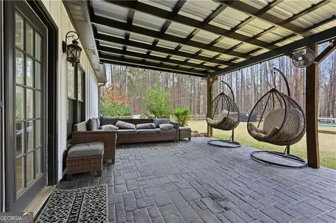 Exterior - 635 Colbert Rd, Dallas, GA 30132 photo 6 of 11