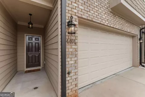 4401 Fulson Dr, Lilburn, GA 30047