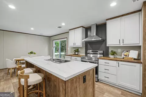 Kitchen - 45 2nd, Midway, GA 31320 photo 5 of 8