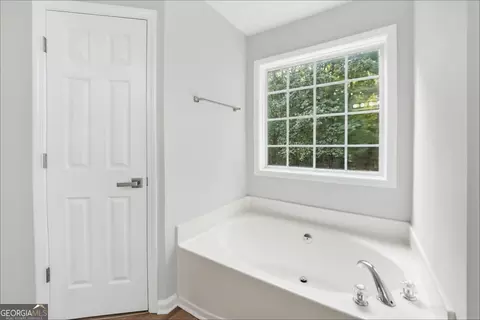 Bath - 70 Shadowbrook Trce, Covington, GA 30016 photo 1 of 3