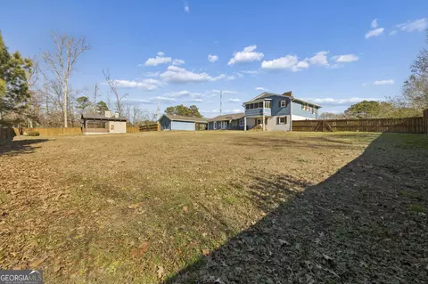 Exterior - 110 Hazel Dr, Dalton, GA 30721 photo 13 of 19
