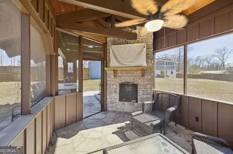 Exterior - 110 Hazel Dr, Dalton, GA 30721 photo 7 of 19