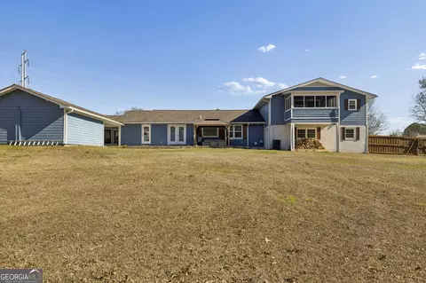 Exterior - 110 Hazel Dr, Dalton, GA 30721 photo 10 of 19