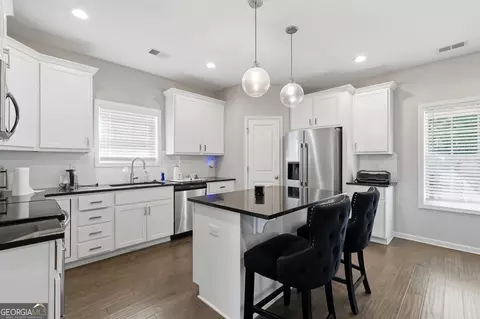 Kitchen - 1180 Victorian Blvd, Forsyth, GA 31029 photo 1 of 2