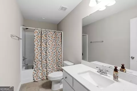 Bath - 1180 Victorian Blvd, Forsyth, GA 31029 photo 2 of 2
