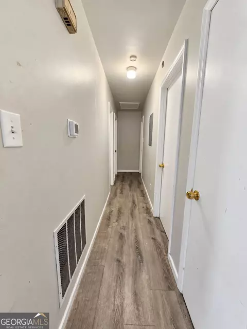 Entry Way - 208 Bedivere, Warner Robins, GA 31093 photo 1 of 1
