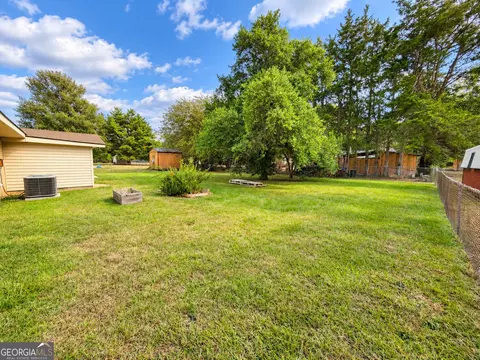 Exterior - 208 Bedivere, Warner Robins, GA 31093 photo 4 of 8