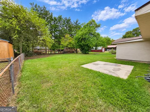 Exterior - 208 Bedivere, Warner Robins, GA 31093 photo 5 of 8