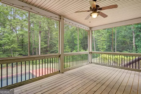 Exterior - 105 Laurel Forest Dr, Tyrone, GA 30290 photo 14 of 17