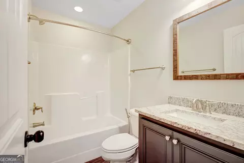 Bath - 105 Laurel Forest Dr, Tyrone, GA 30290 photo 5 of 6