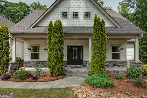 Exterior - 105 Laurel Forest Dr, Tyrone, GA 30290 photo 3 of 17
