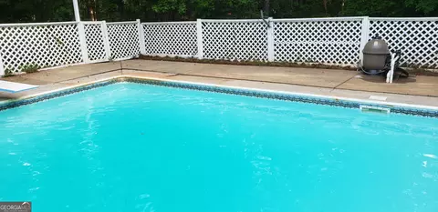 1390 Kirkland Rd, Covington, GA 30016 photo 2