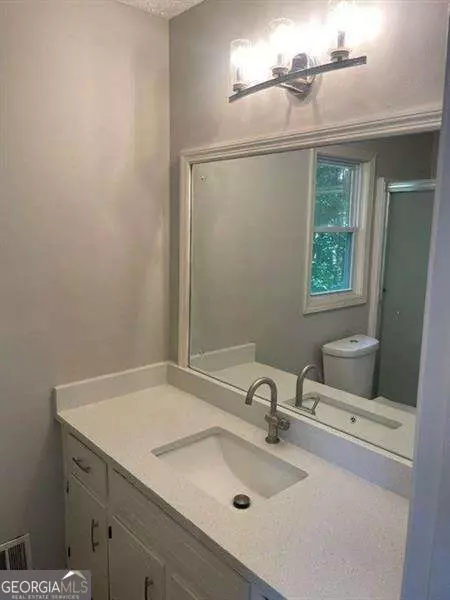Bath - 2275 Post Oak Dr, Duluth, GA 30097 photo 2 of 4