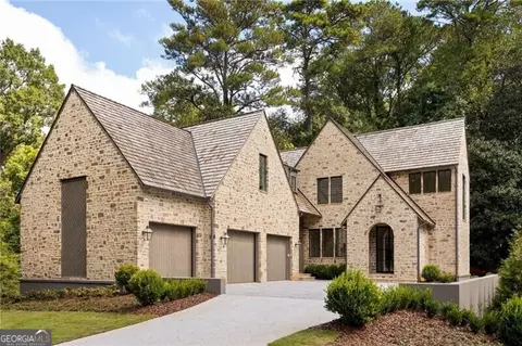 1353 W Wesley Rd NW, Atlanta, GA 30327