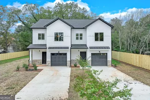 44 Bond St #A AND B, Royston, GA 30662