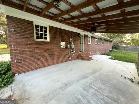 Exterior - 8750 Sandy Cross Rd, Carnesville, GA 30521 photo 8 of 11