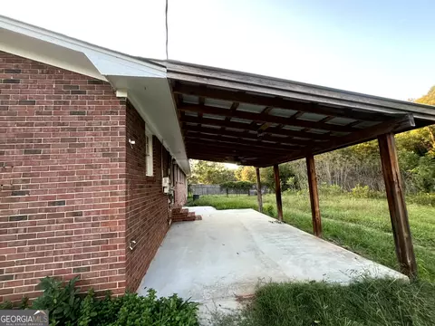 Exterior - 8750 Sandy Cross Rd, Carnesville, GA 30521 photo 10 of 11