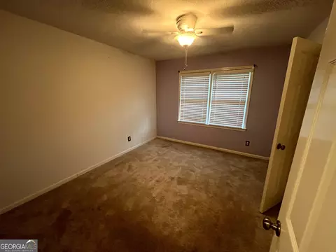 Bedroom - 8750 Sandy Cross Rd, Carnesville, GA 30521 photo 2 of 4