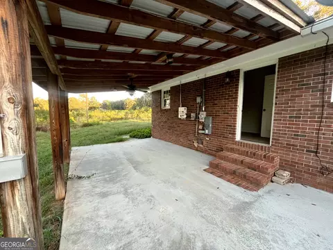 Exterior - 8750 Sandy Cross Rd, Carnesville, GA 30521 photo 7 of 11