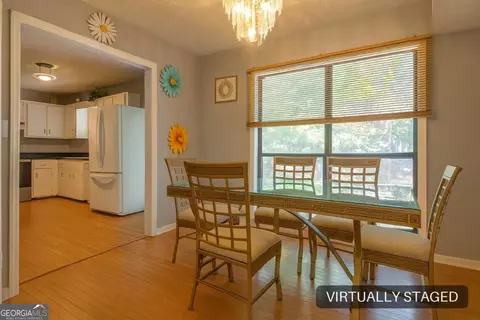 Dining - 2581 Bluffton Rd, Buford, GA 30519 photo 1 of 2