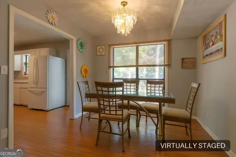 Dining - 2581 Bluffton Rd, Buford, GA 30519 photo 2 of 2