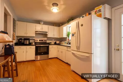 Kitchen - 2581 Bluffton Rd, Buford, GA 30519 photo 2 of 2
