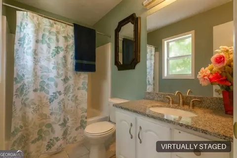 Bath - 2581 Bluffton Rd, Buford, GA 30519 photo 1 of 2