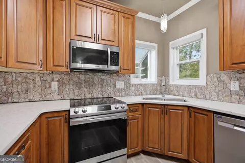 Kitchen - 101 Boston Ct, Lagrange, GA 30241 photo 3 of 3