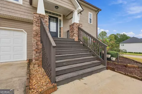 Exterior - 101 Boston Ct, Lagrange, GA 30241 photo 7 of 12