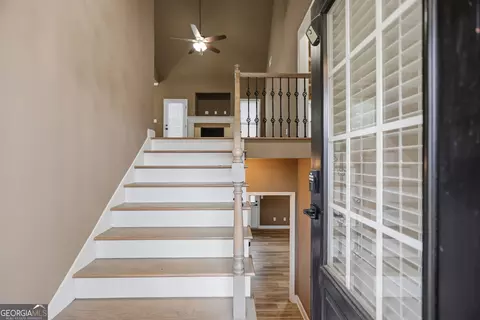 Entry Way - 101 Boston Ct, Lagrange, GA 30241 photo 1 of 6