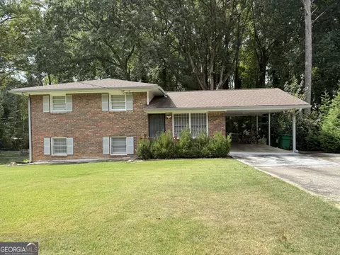 5941 Pinecreek Rd, Forest Park, GA 30297