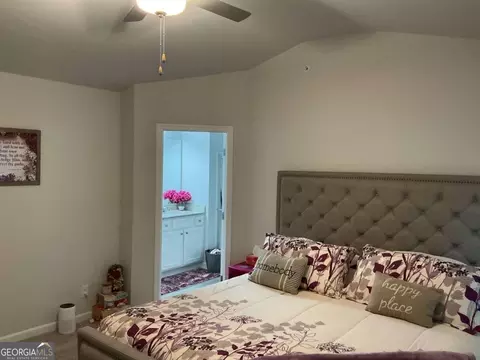 Bedroom - 11607 Chatham Dr, Hampton, GA 30228 photo 2 of 7