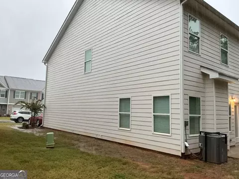 Exterior - 11607 Chatham Dr, Hampton, GA 30228 photo 2 of 3