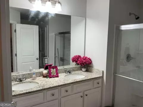 Bath - 11607 Chatham Dr, Hampton, GA 30228 photo 4 of 5