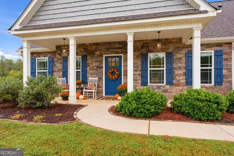 Exterior - 119 Mylee Cv, Barnesville, GA 30204 photo 3 of 7