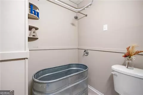 Bath - Undisclosed, Clarkesville, GA 30523 photo 1 of 3