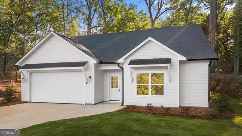 106 Pinecrest Dr, Greensboro, GA 30642