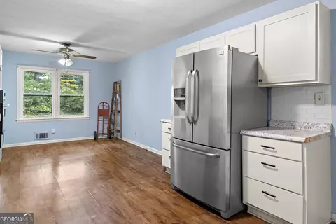 Entry Way - 195 Rosewood Ave, Tyrone, GA 30290 photo 1 of 2