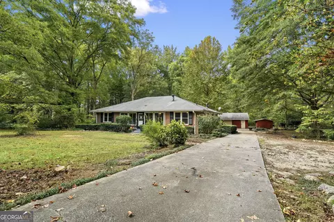 Exterior - 195 Rosewood Ave, Tyrone, GA 30290 photo 1 of 4